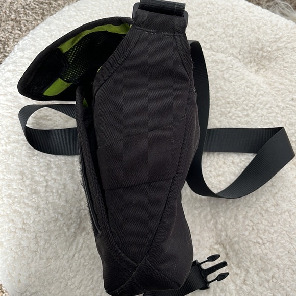 Crumpler The Three Million Dollar Home Camera Bag - Picture 7 of 10